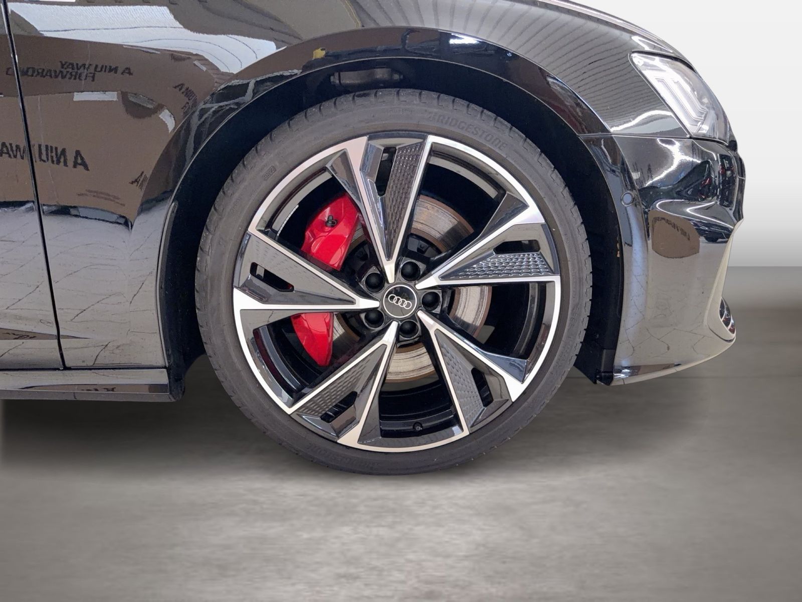 Fahrzeugabbildung Audi A6 Avant 55 TFSI e quattro sport 2022 Matrix B&O