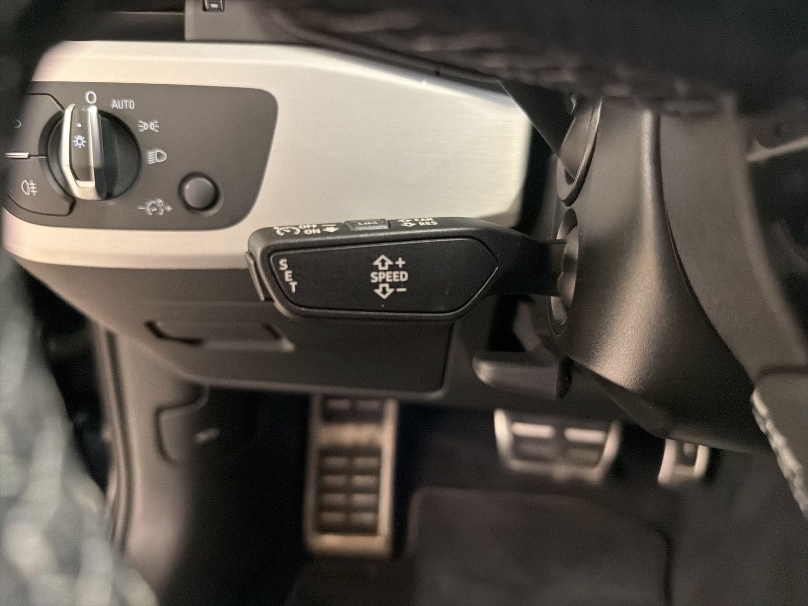 Fahrzeug autohaus mense Fahrzeugabbildung Audi A4 Avant 40 TDI quattro S line 2023 (Facelift)
