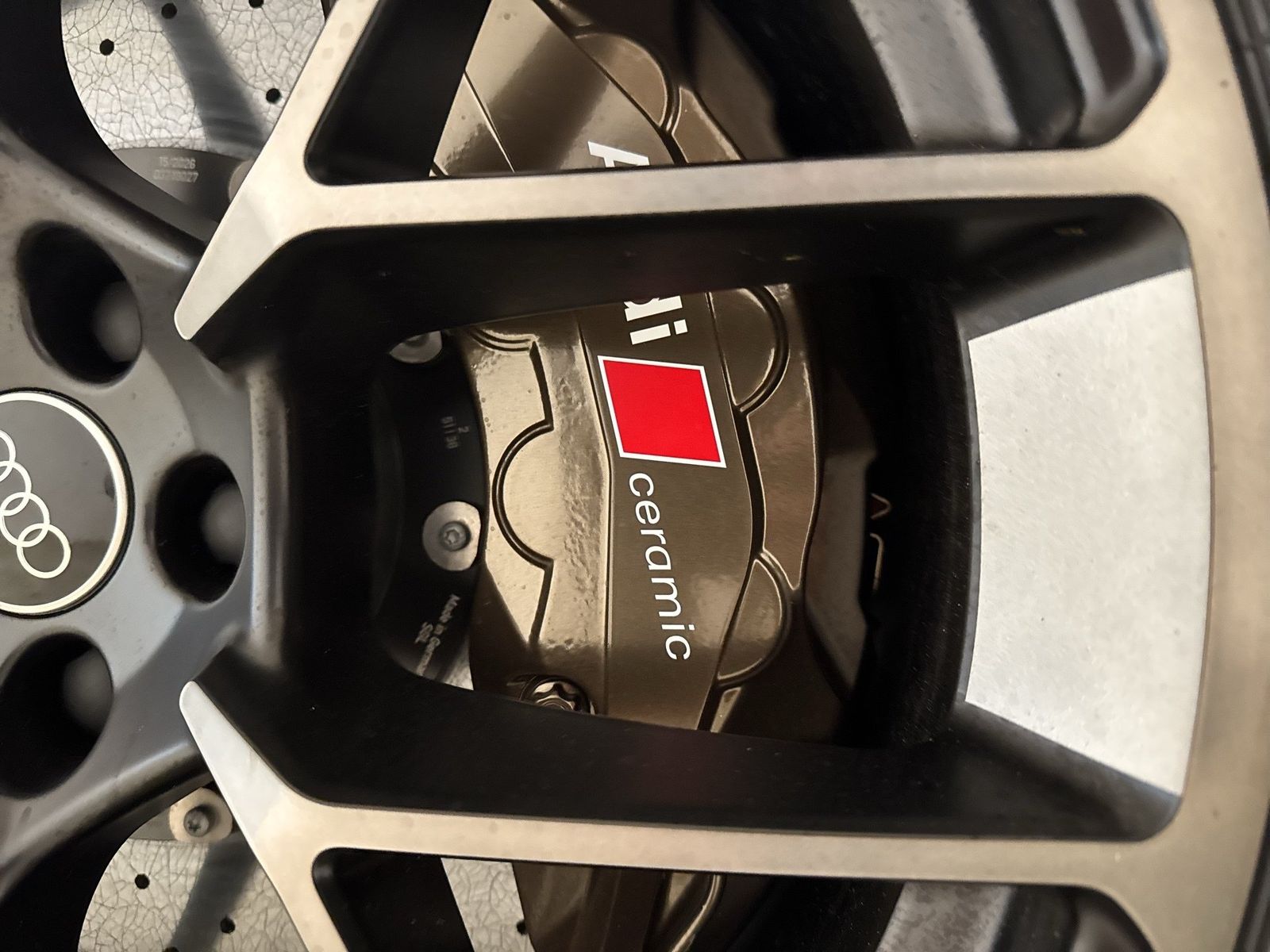Fahrzeugabbildung Audi RS 5 Avant 470 kW tiptronic Keramik AudiSport AH