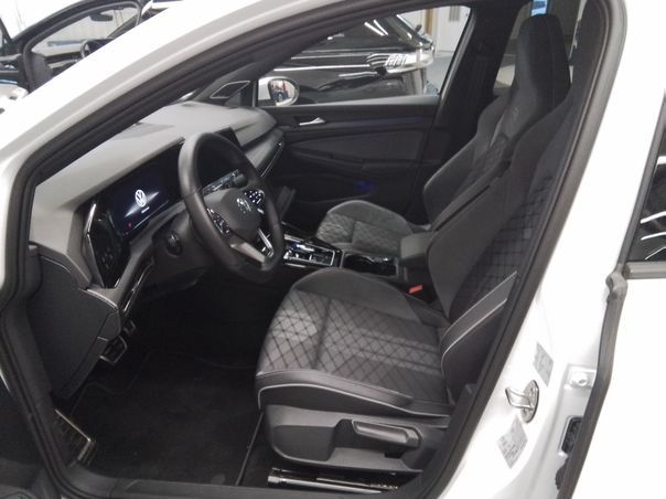 Fahrzeugabbildung Volkswagen Golf VIII Variant 2.0 TDI DSG R-line IQ.Light SD