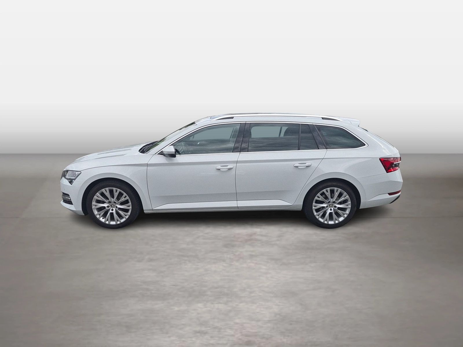 Fahrzeug autohaus mense Fahrzeugabbildung SKODA Superb Combi 2.0 TDI DSG Style |Pano|ACC|LED|LM