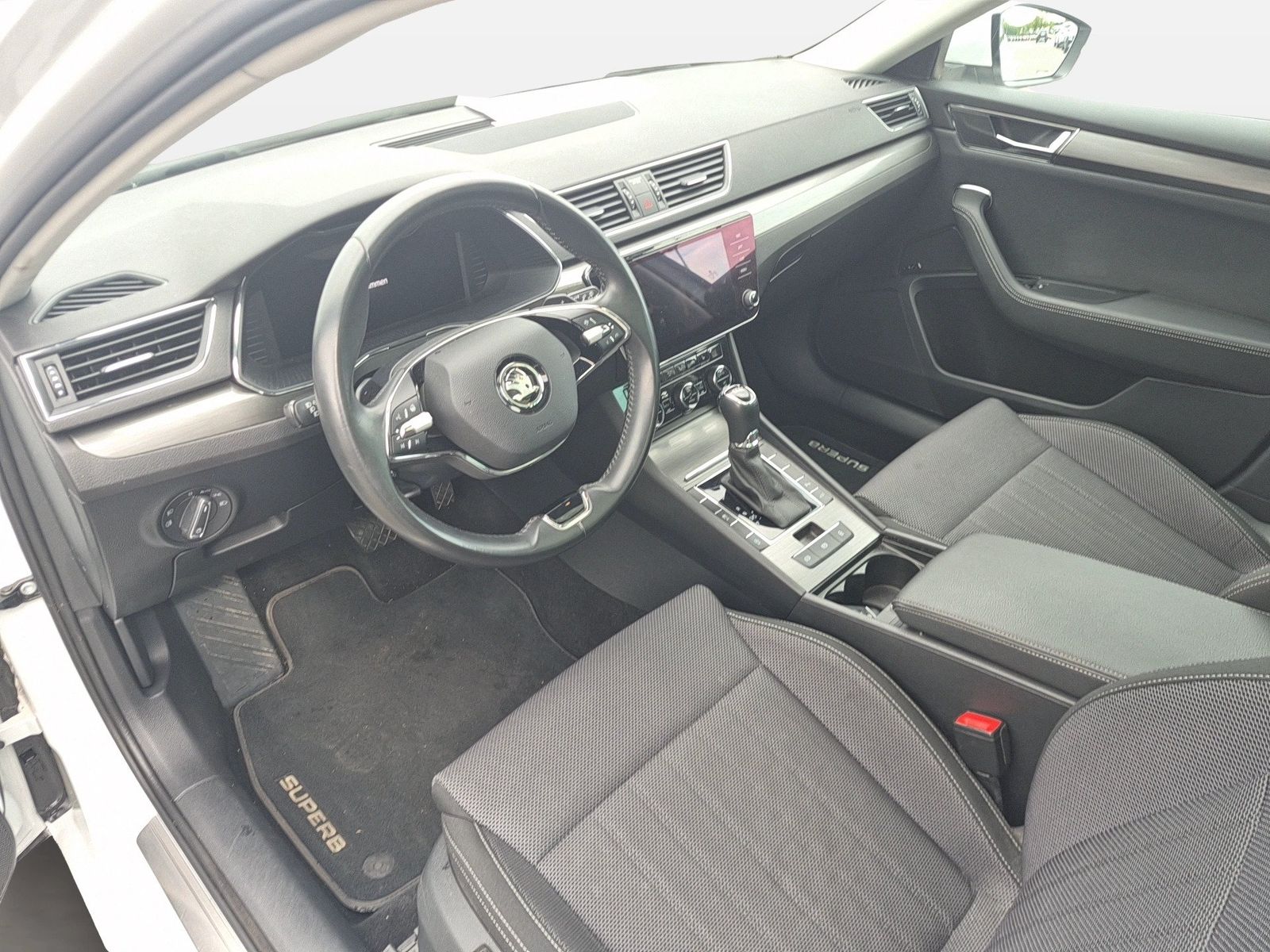 Fahrzeug autohaus mense Fahrzeugabbildung SKODA Superb Combi 2.0 TDI DSG Style |Pano|ACC|LED|LM