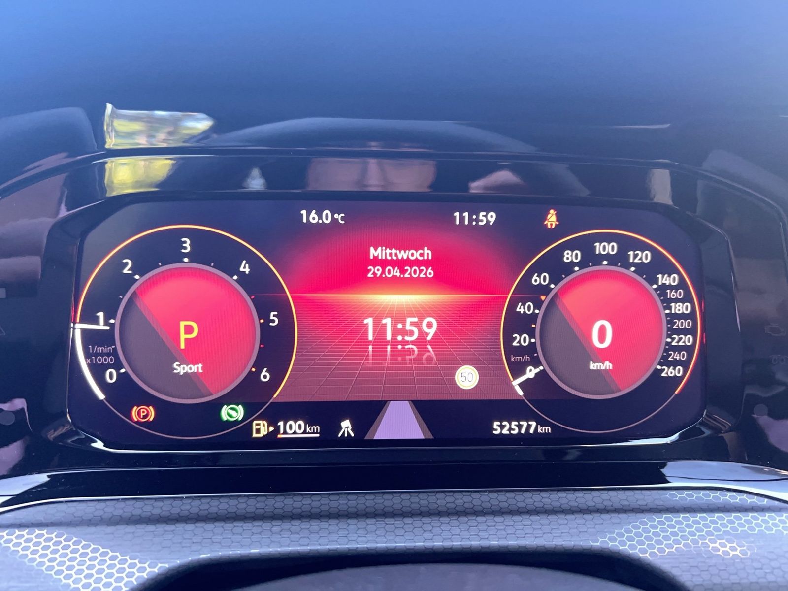 Fahrzeug autohaus mense Fahrzeugabbildung Volkswagen Golf VIII GTD DSG IQ.Light Matrix CarPlay AHK