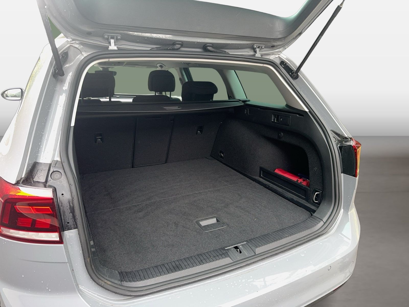 Fahrzeugabbildung Volkswagen Passat Variant 2.0 TDI DSG Business CarPlay