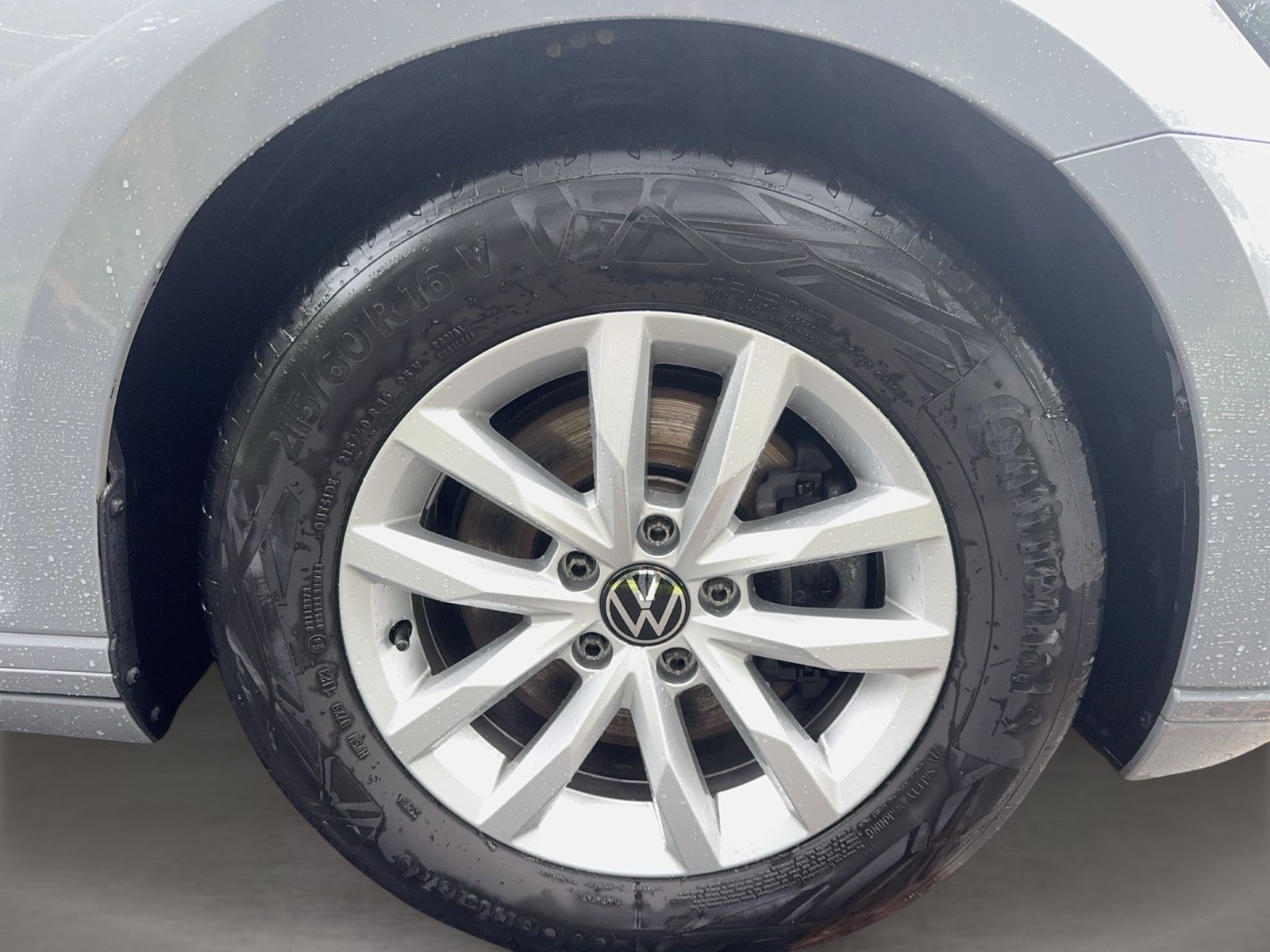 Fahrzeugabbildung Volkswagen Passat Variant 2.0 TDI DSG Business CarPlay