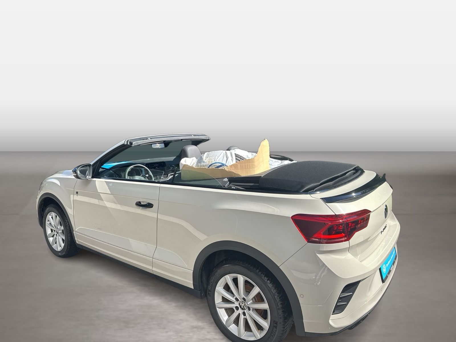 Fahrzeugabbildung Volkswagen T-Roc Cabriolet 1.5 TSI DSG R-Line Karmann Editi