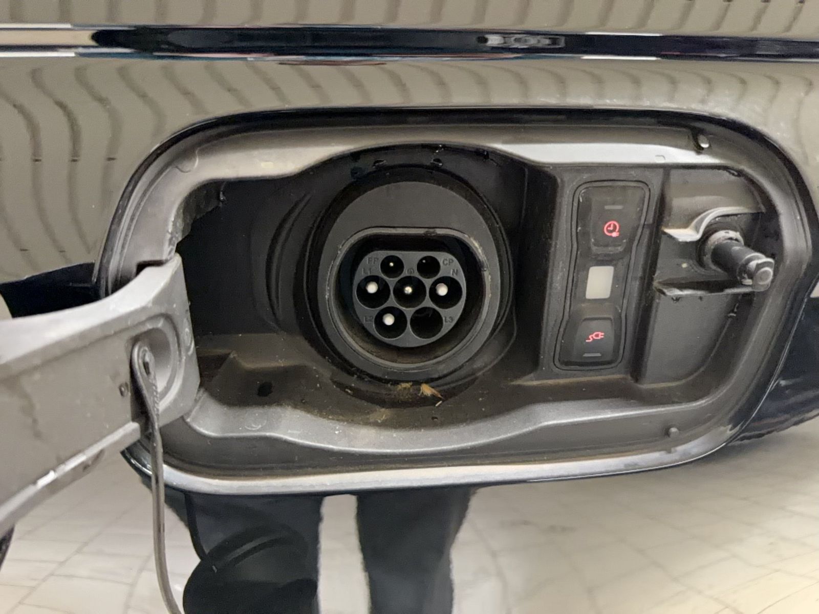Fahrzeug autohaus mense Fahrzeugabbildung Audi A6 Avant 50 TFSI e quattro sport 2022 Matrix AHK