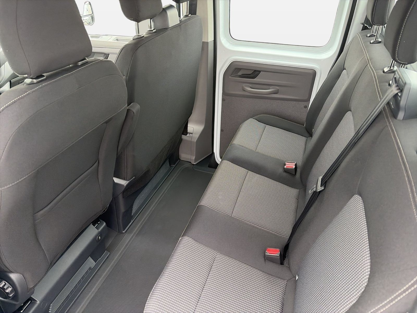 Fahrzeug autohaus mense Fahrzeugabbildung Volkswagen NFZ Transporter Pritschenwagen Doppelkabine Moto