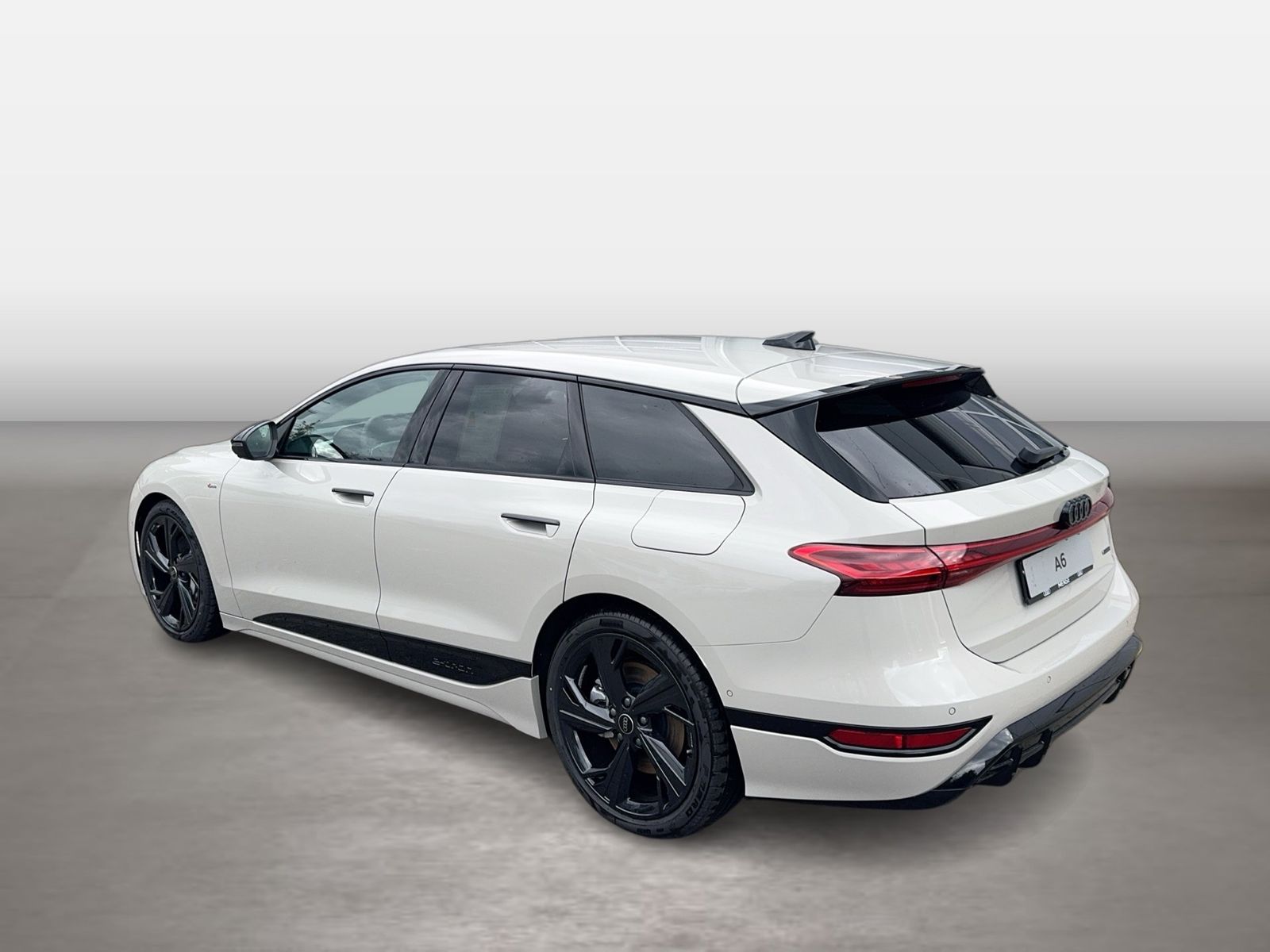 Fahrzeugabbildung Audi A6 Avant S line business e-tron quattro 315 kW - mit KI generiert/bearbeitet