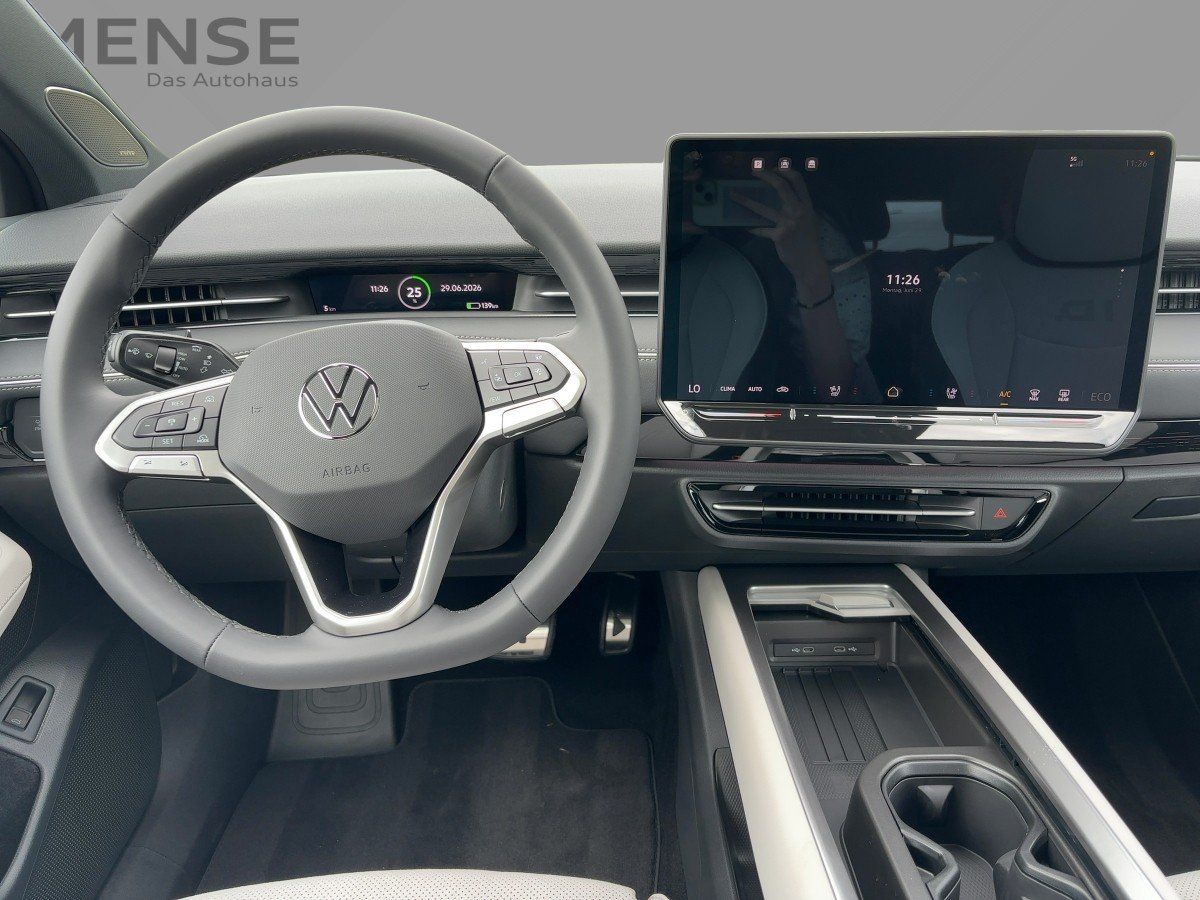 Fahrzeug autohaus mense Fahrzeugabbildung Volkswagen ID.7 Tourer Pro S 86 kWh 1-Gang-Automatik AHK Pa - mit KI generiert/bearbeitet