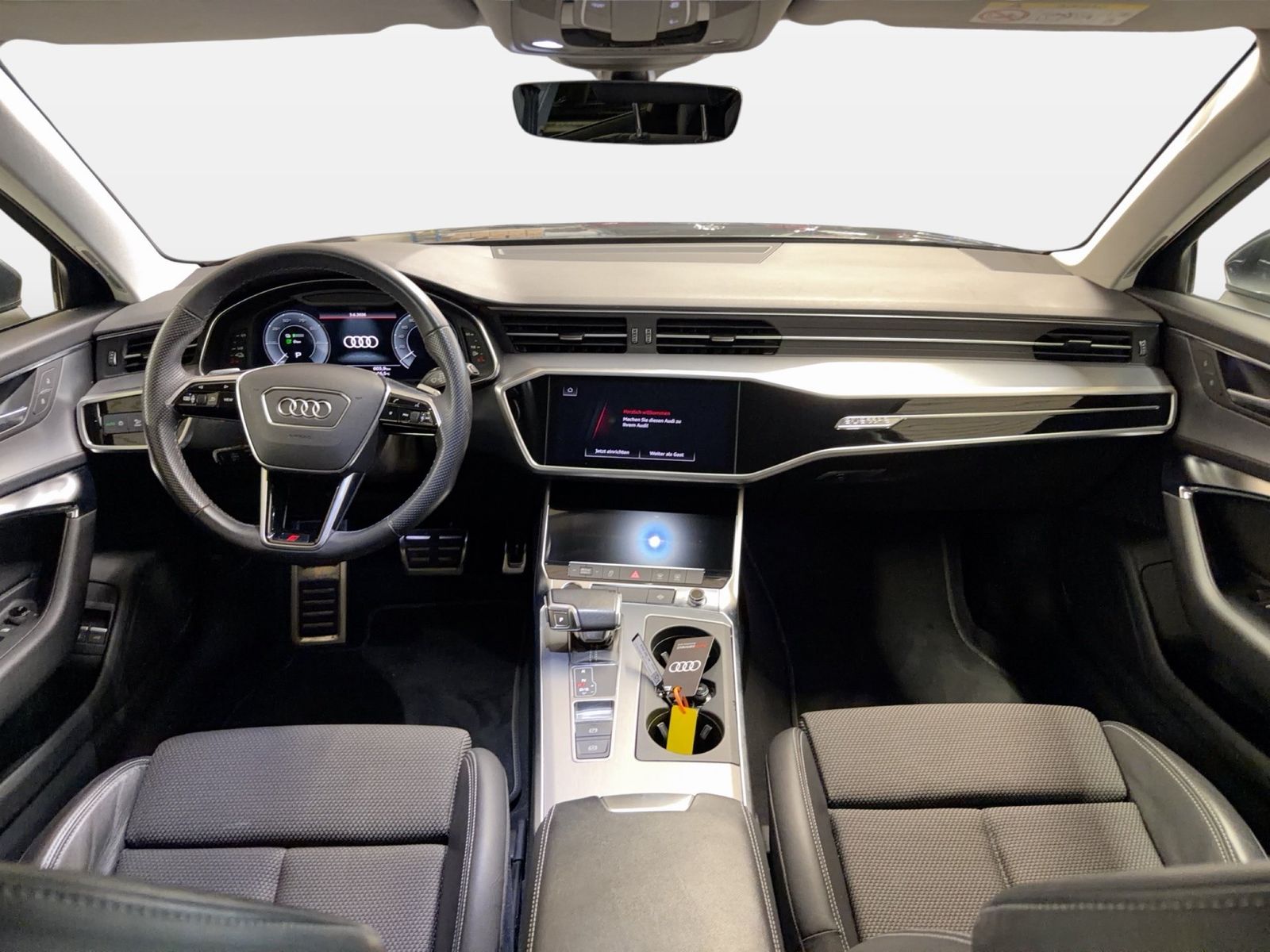Fahrzeugabbildung Audi A6 Avant TFSI e Sport 55 TFSIe S-tronic S line S - mit KI generiert/bearbeitet