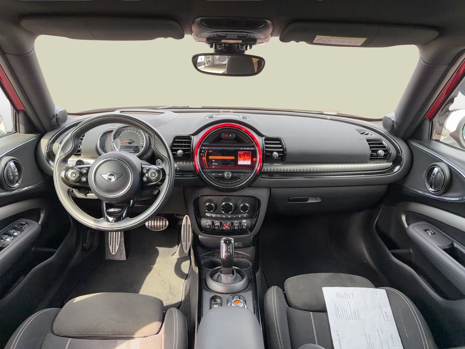 Fahrzeugabbildung MINI Cooper S Clubman All 4 AHK HUD Navi Facelift PDC - mit KI generiert/bearbeitet
