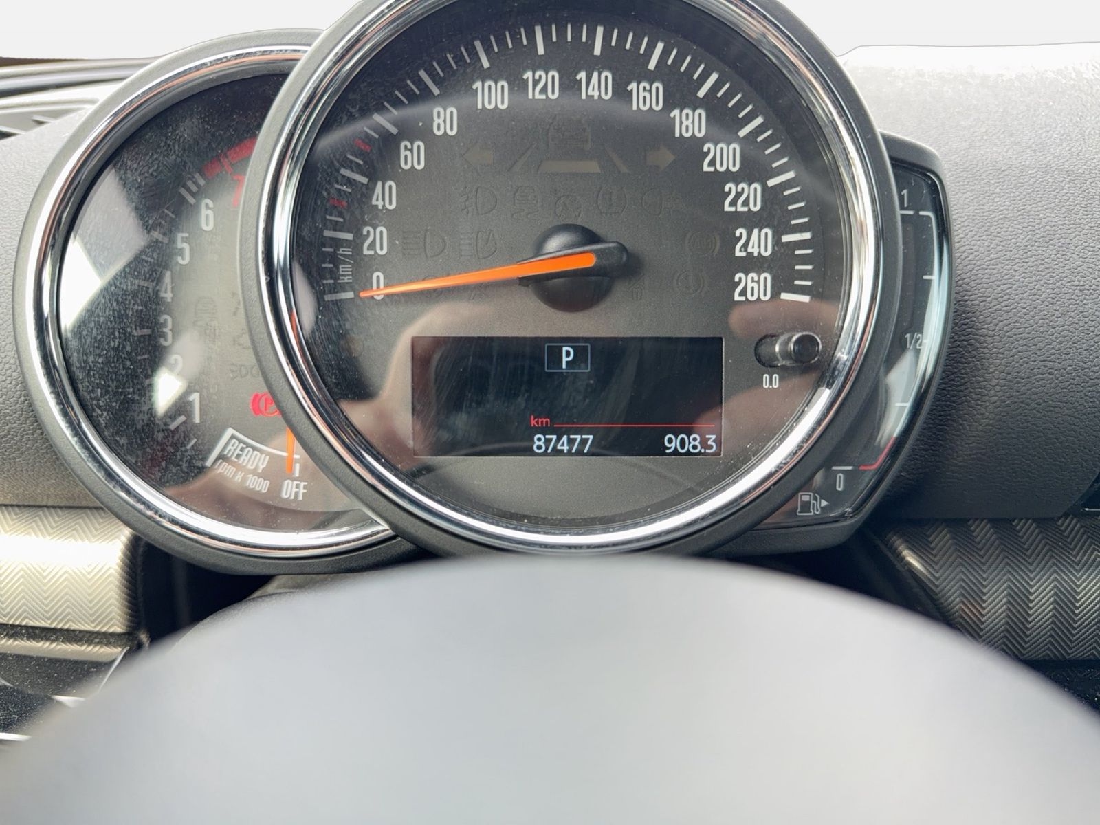 Fahrzeugabbildung MINI Cooper S Clubman All 4 AHK HUD Navi Facelift PDC - mit KI generiert/bearbeitet