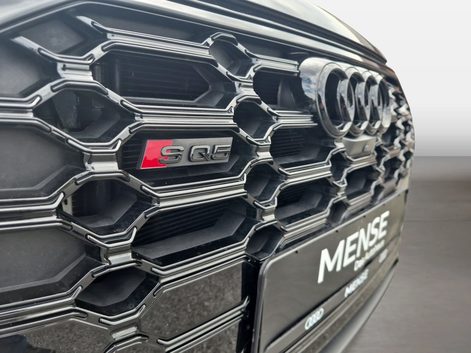 Fahrzeug autohaus mense Fahrzeugabbildung Audi SQ5 Sportback Matrix AHK LM