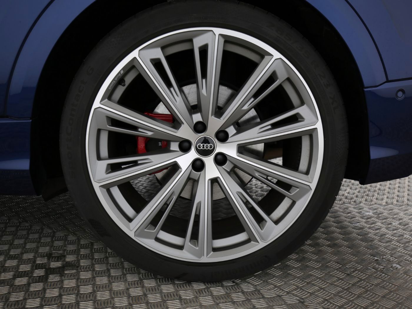 Fahrzeug autohaus mense Fahrzeugabbildung Audi SQ8 4.0 TFSI Competition plus quattro S tronic M