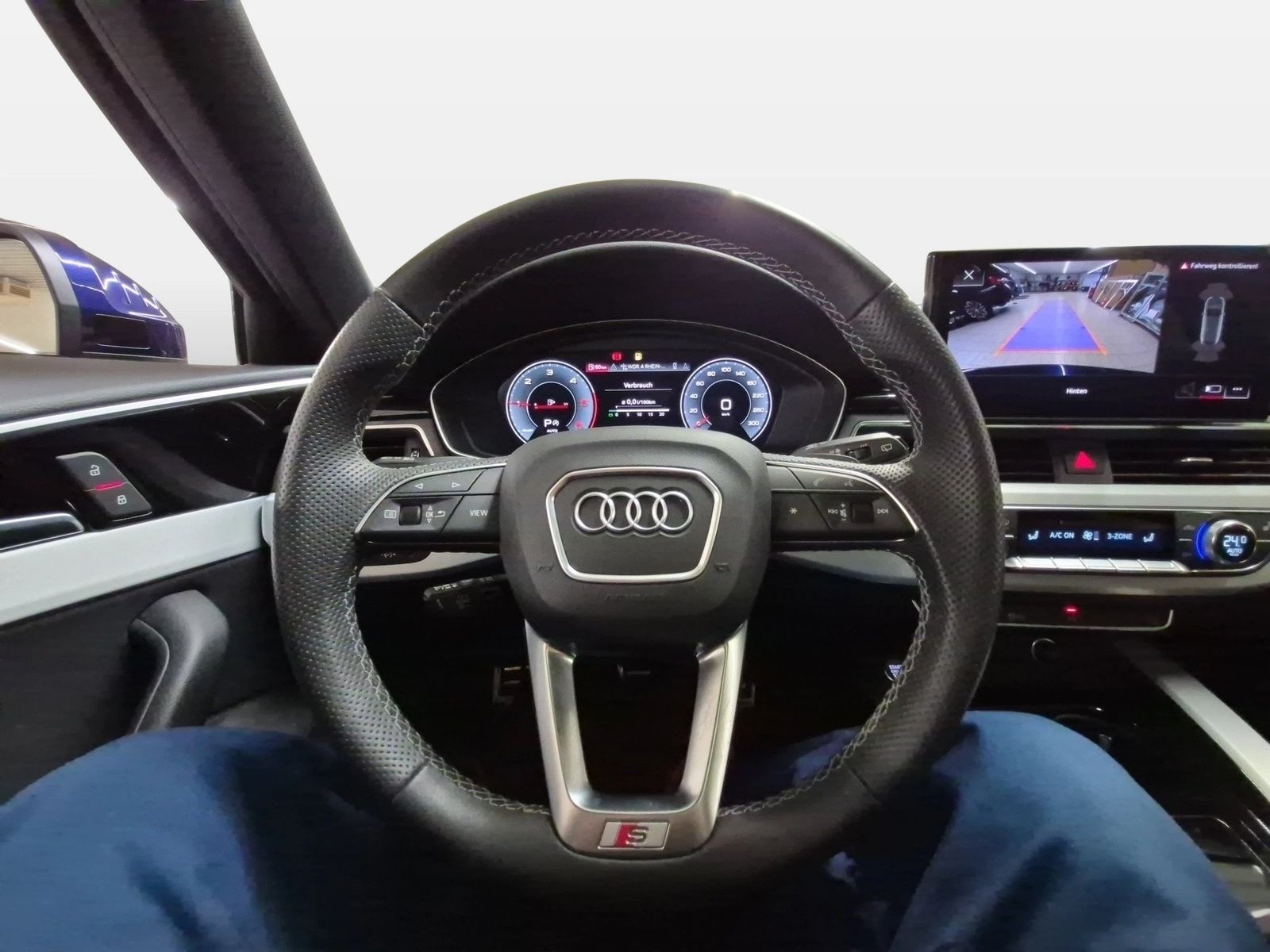 Fahrzeug autohaus mense Fahrzeugabbildung Audi A4 Avant 40 TDI quattro S tronic S line Matrix P - mit KI generiert/bearbeitet