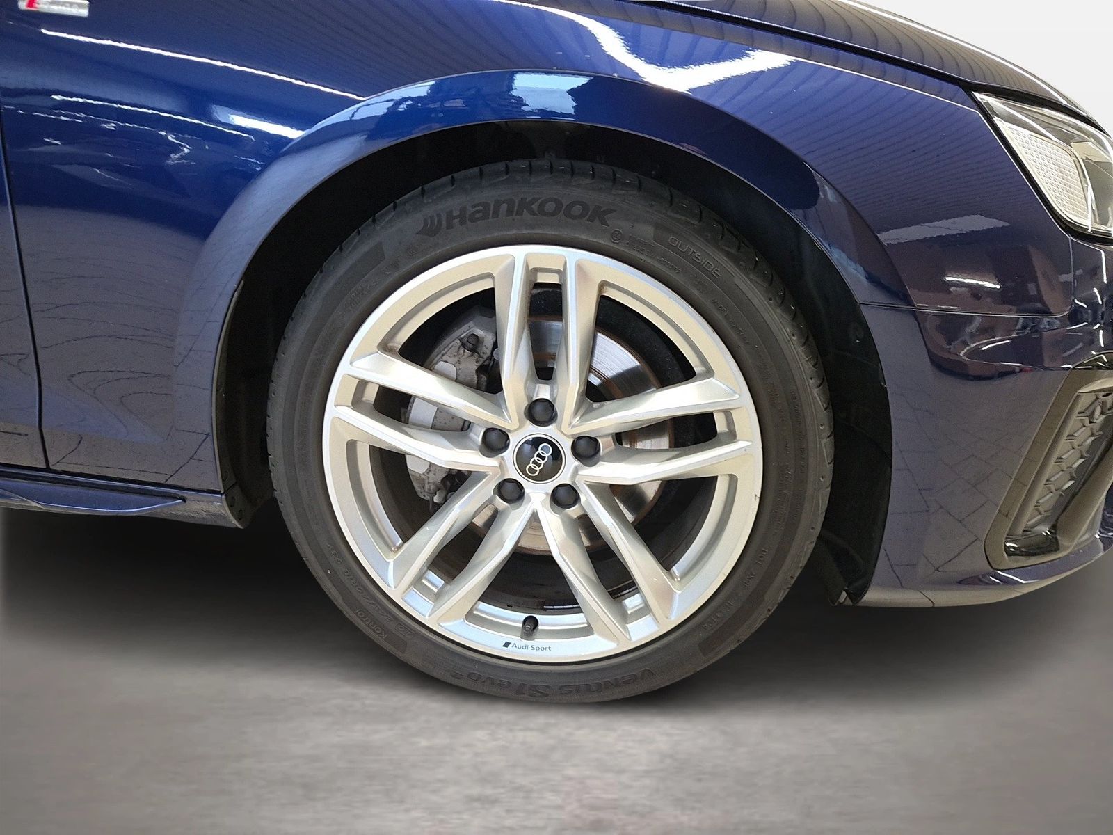 Fahrzeug autohaus mense Fahrzeugabbildung Audi A4 Avant 40 TDI quattro S tronic S line Matrix P - mit KI generiert/bearbeitet