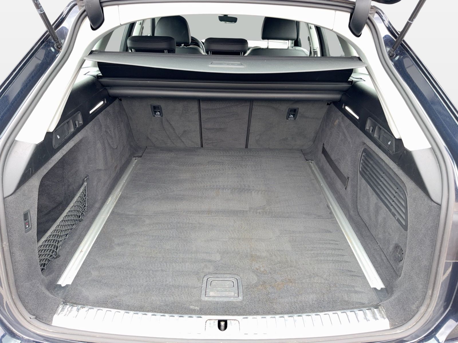 Fahrzeug autohaus mense Fahrzeugabbildung Audi A6 allroad 55 TDI quattro tiptronic AHK Luft ACC - mit KI generiert/bearbeitet