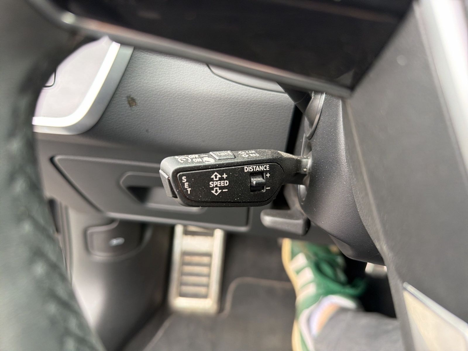 Fahrzeug autohaus mense Fahrzeugabbildung Audi A6 allroad 55 TDI quattro tiptronic AHK Luft ACC - mit KI generiert/bearbeitet
