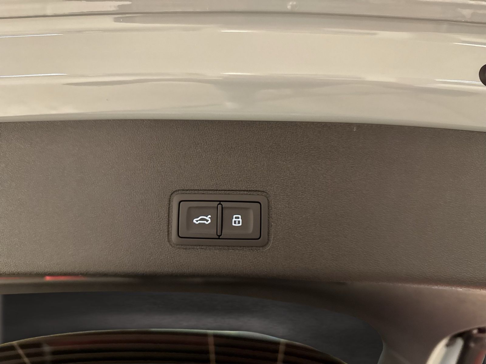 Fahrzeugabbildung Audi Q3 SUV e-hybrid 200 kW S tronic Matrix CarPlay S
