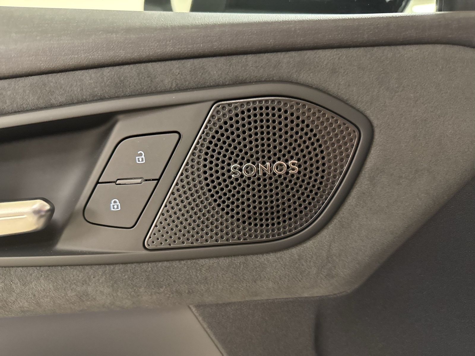 Fahrzeugabbildung Audi Q3 SUV e-hybrid 200 kW S tronic Matrix CarPlay S