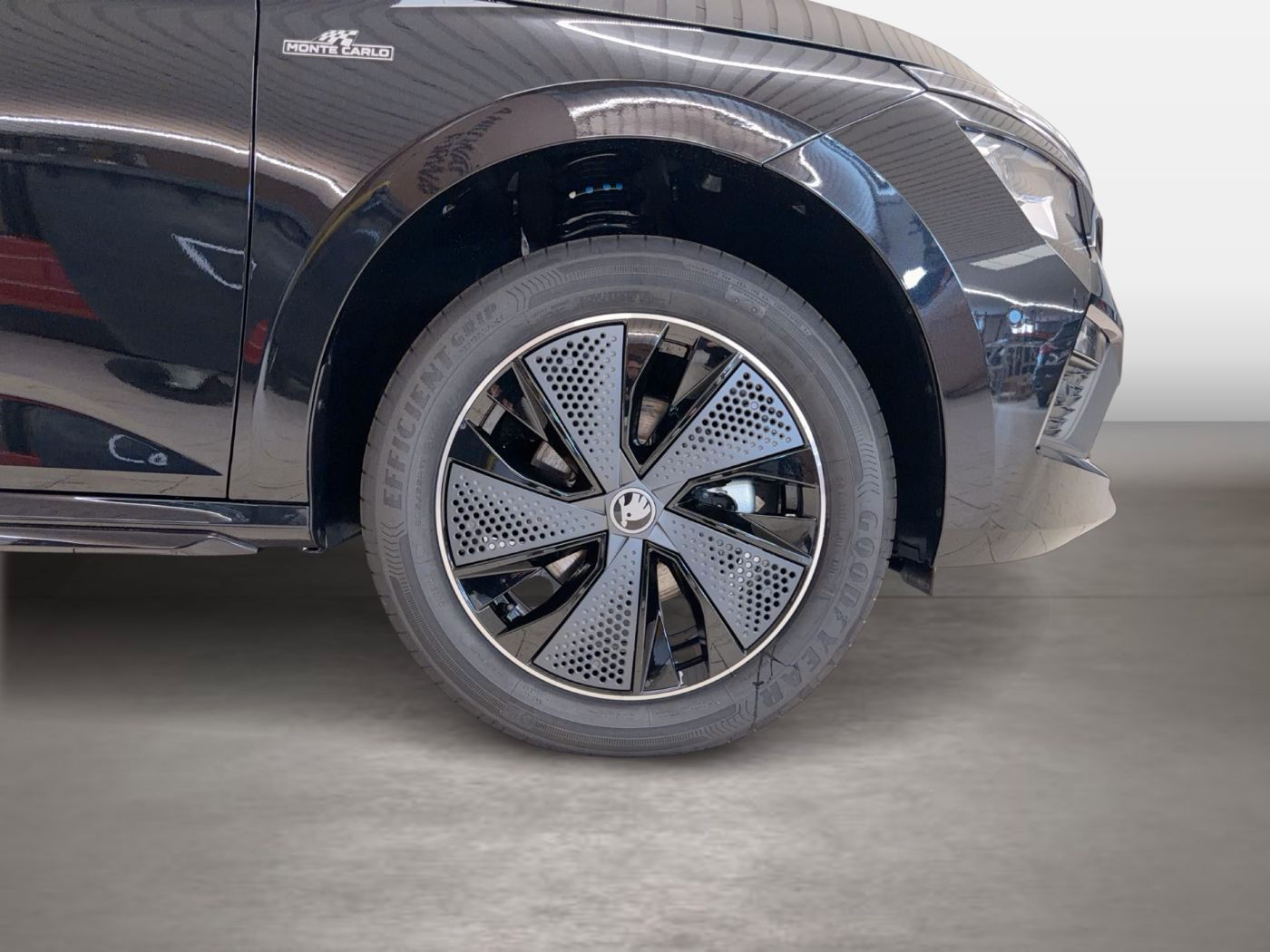 Fahrzeugabbildung SKODA Kamiq 1.5 TSI Monte Carlo Matrix AHK Pano SD ACC - mit KI generiert/bearbeitet