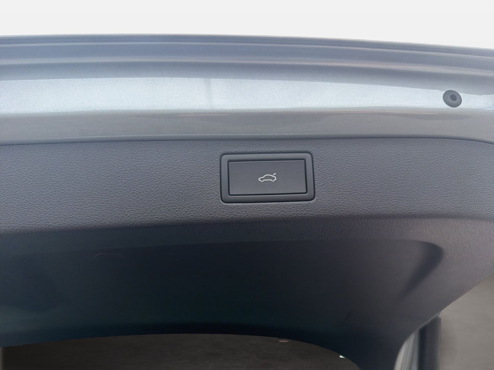 Fahrzeug autohaus mense Fahrzeugabbildung SKODA Kamiq 1.5 TSI Monte Carlo Matrix AHK Pano SD ACC - mit KI generiert/bearbeitet
