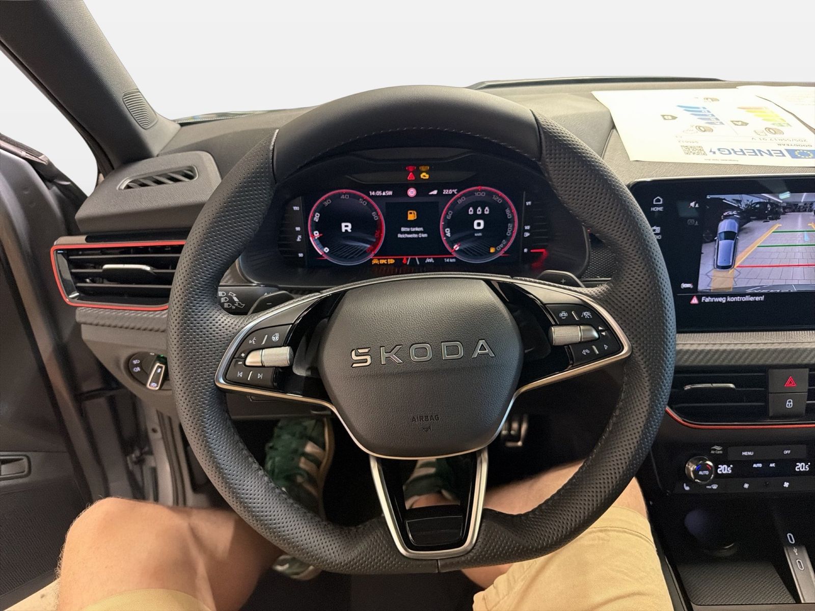 Fahrzeug autohaus mense Fahrzeugabbildung SKODA Kamiq 1.5 TSI Monte Carlo Matrix AHK Pano SD ACC