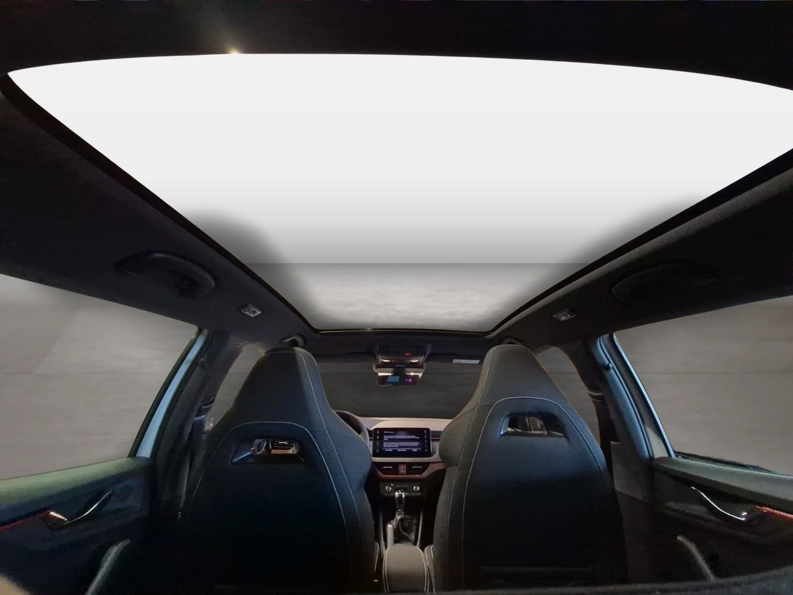 Fahrzeugabbildung SKODA Kamiq 1.5 TSI Monte Carlo Matrix AHK Pano SD ACC - mit KI generiert/bearbeitet