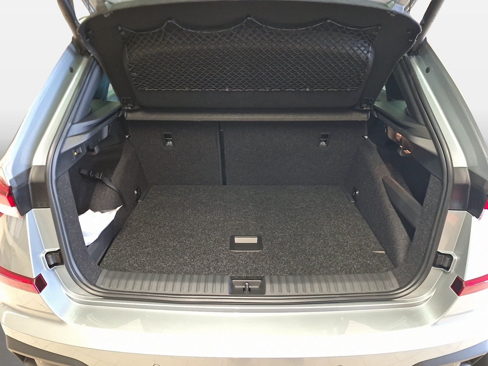 Fahrzeug autohaus mense Fahrzeugabbildung SKODA Kamiq 1.5 TSI Monte Carlo Matrix AHK Pano SD ACC
