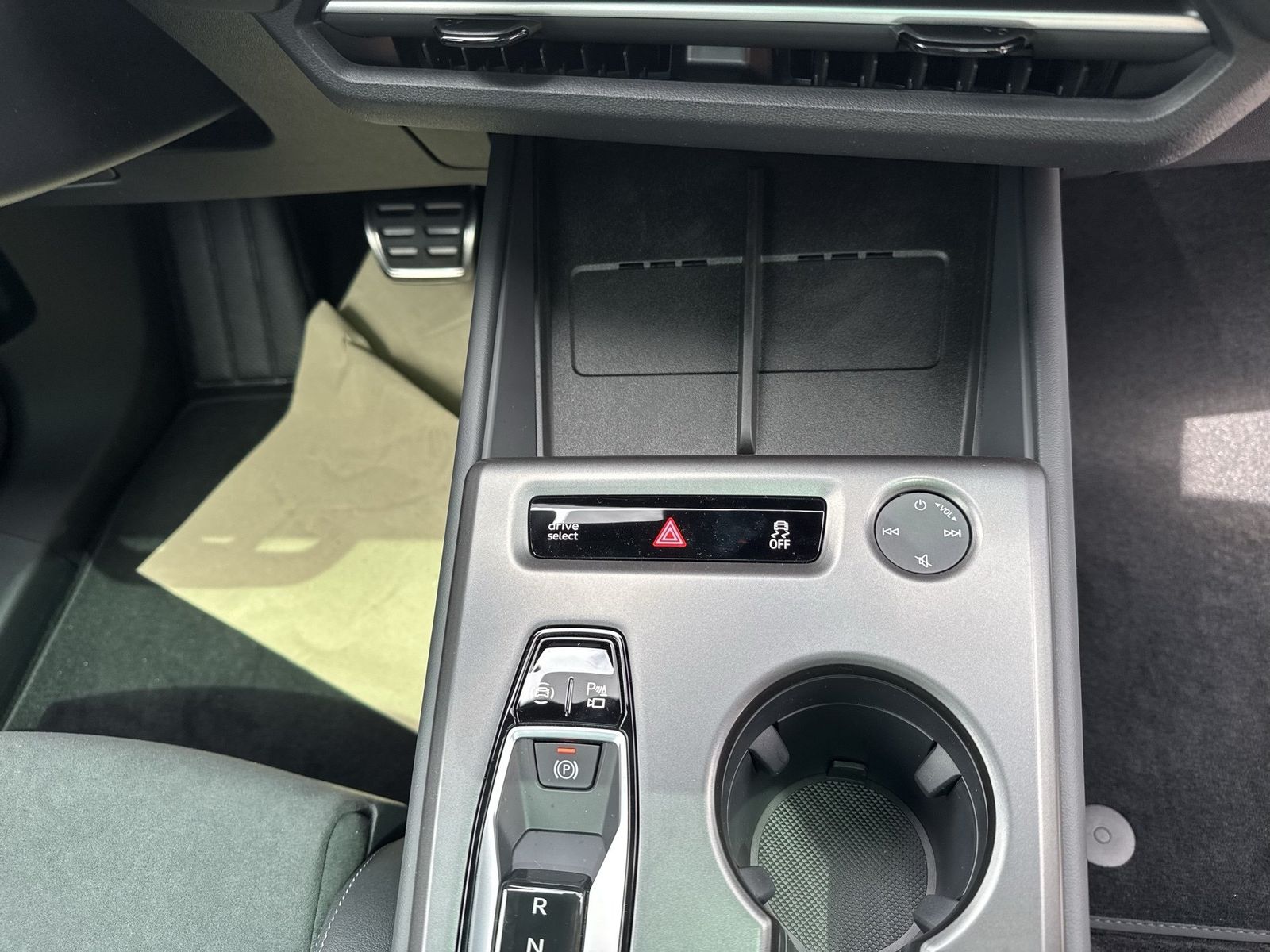 Fahrzeugabbildung Audi Q4 Sportback e-tron quattro performance 250 kW