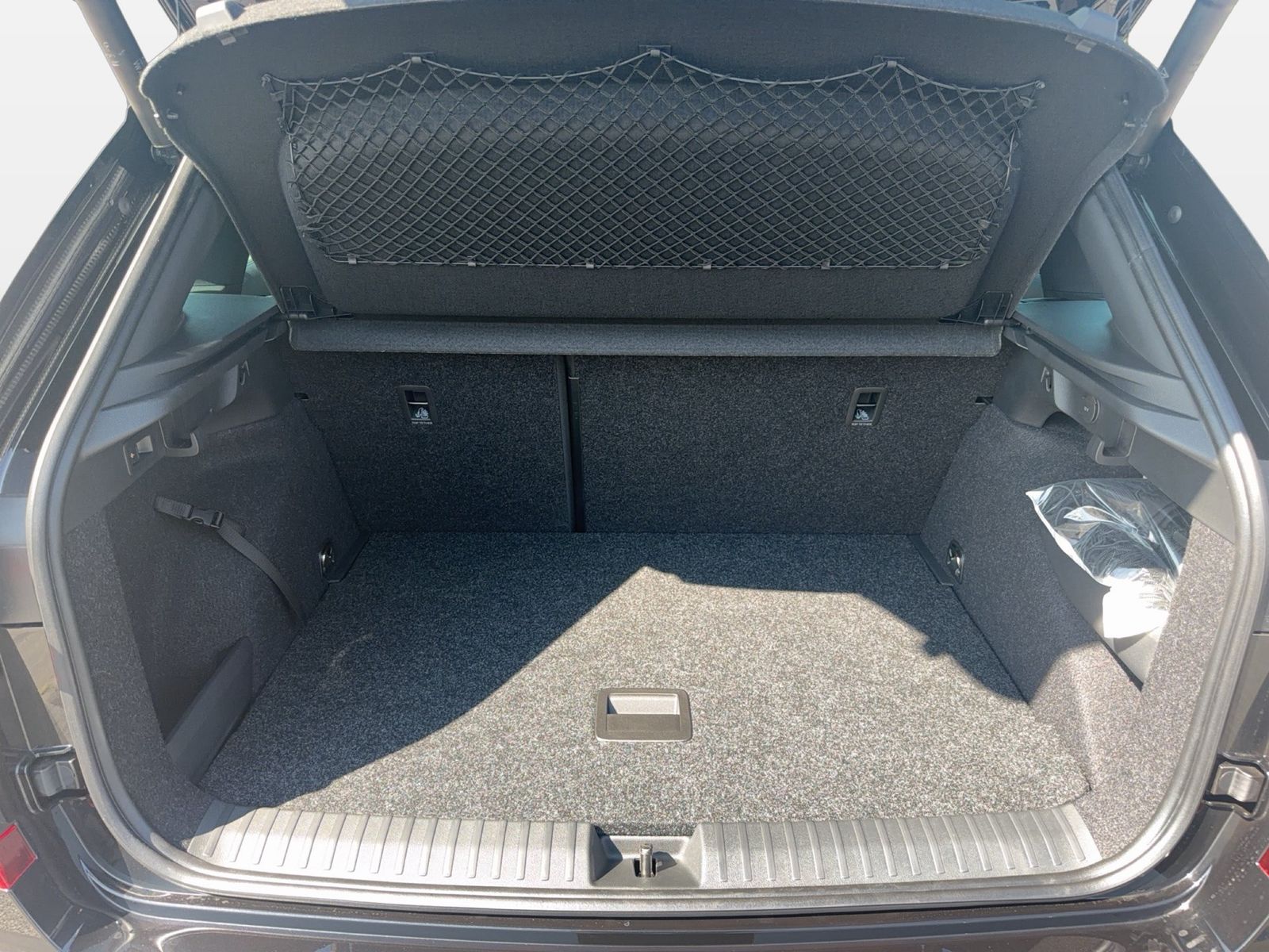 Fahrzeug autohaus mense Fahrzeugabbildung SKODA Kamiq 1.5 TSI Monte Carlo Matrix AHK Pano SD ACC