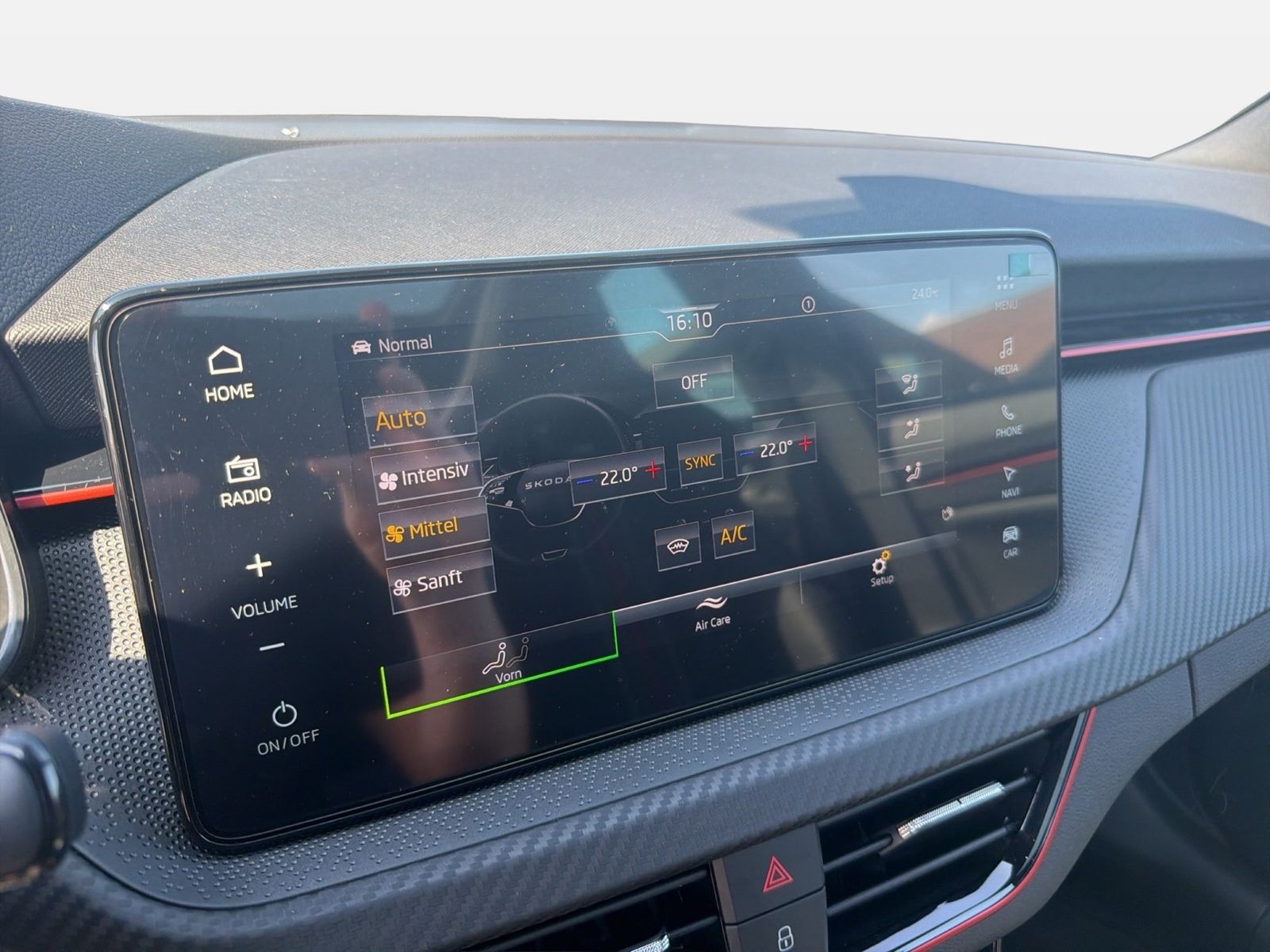 Fahrzeug autohaus mense Fahrzeugabbildung SKODA Kamiq 1.5 TSI Monte Carlo Matrix AHK Pano SD ACC