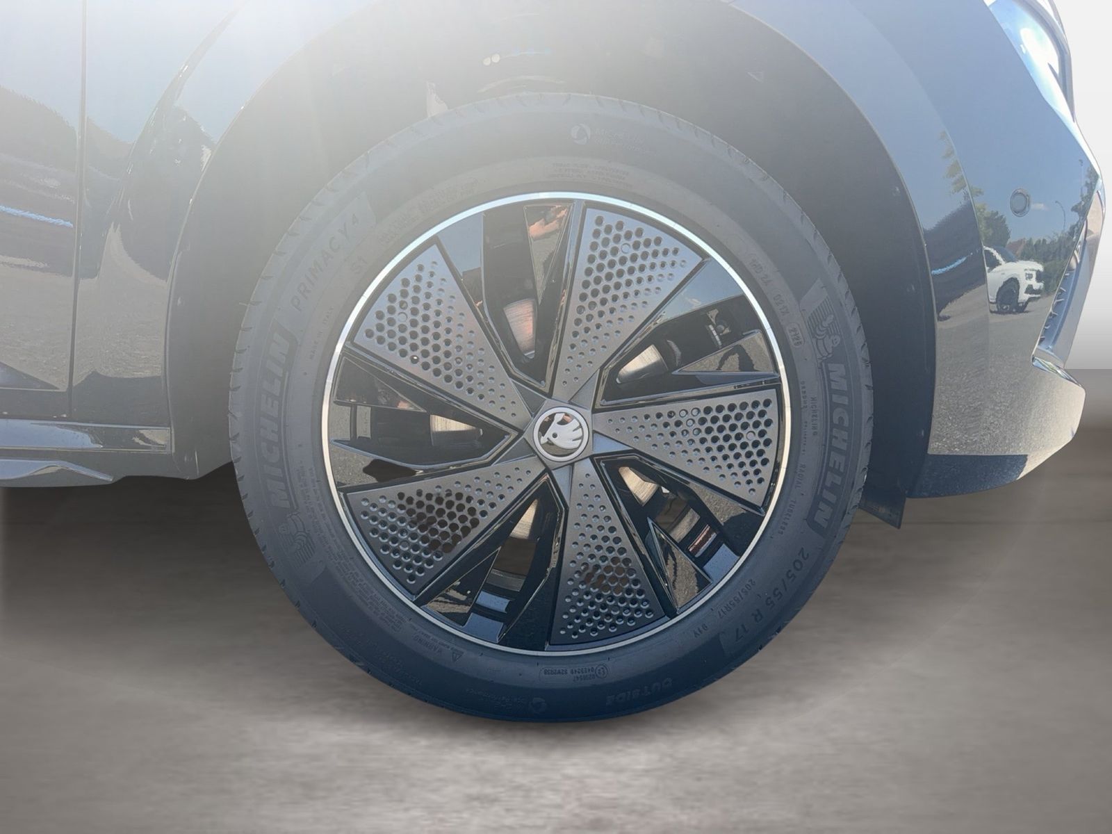 Fahrzeug autohaus mense Fahrzeugabbildung SKODA Kamiq 1.5 TSI Monte Carlo Matrix AHK Pano SD ACC