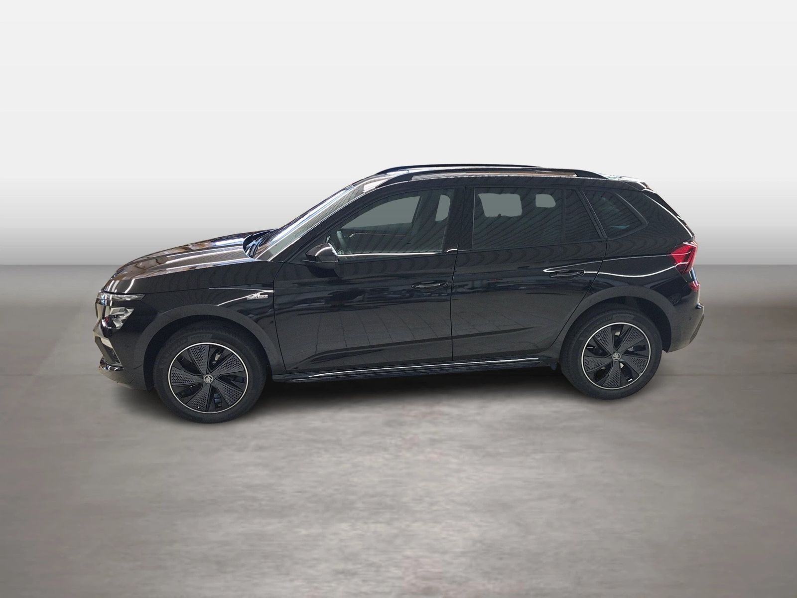 Fahrzeugabbildung SKODA Kamiq 1.5 TSI Monte Carlo Matrix AHK Pano SD ACC - mit KI generiert/bearbeitet