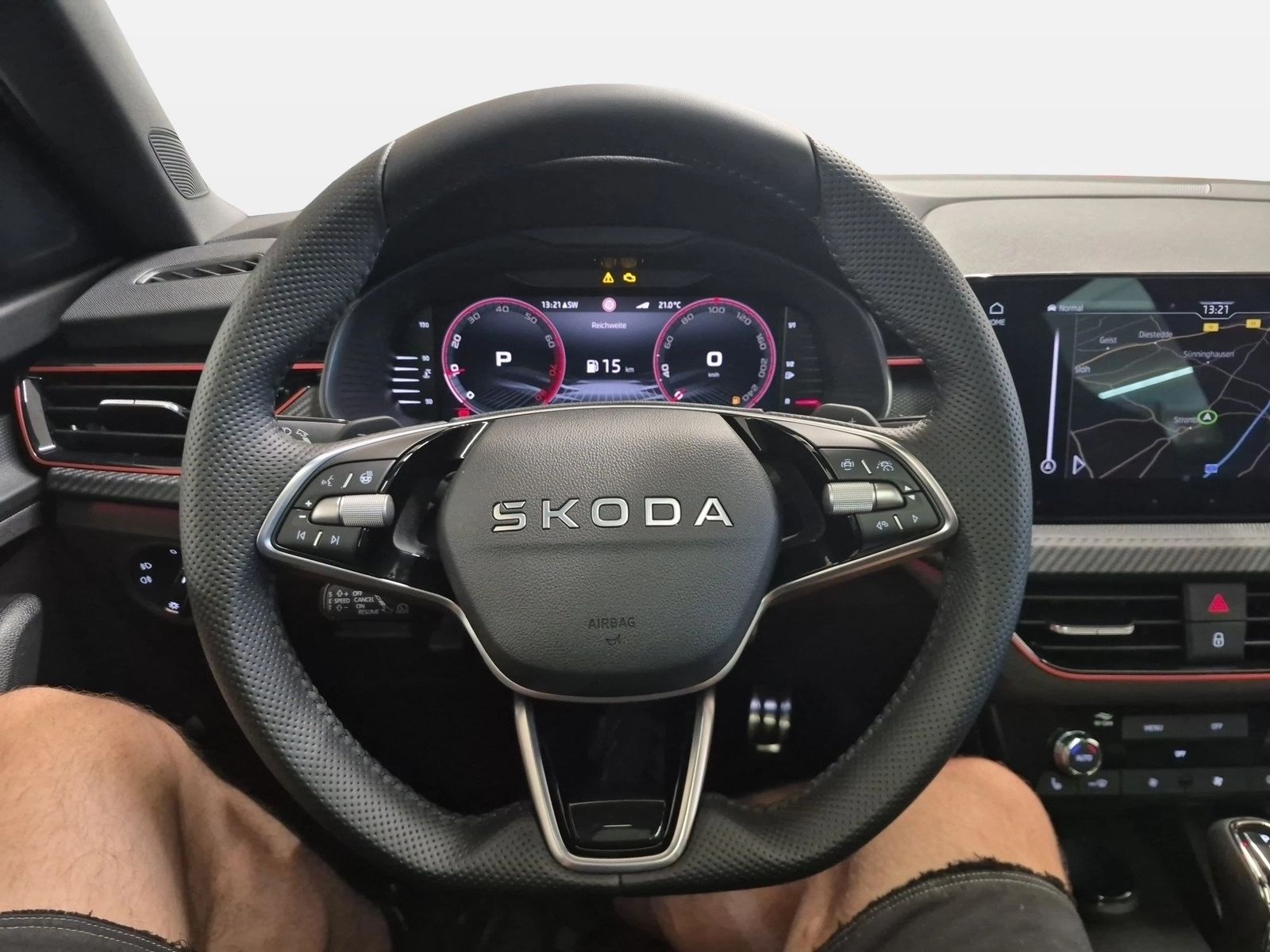 Fahrzeugabbildung SKODA Kamiq 1.5 TSI Monte Carlo Matrix AHK Pano SD ACC - mit KI generiert/bearbeitet