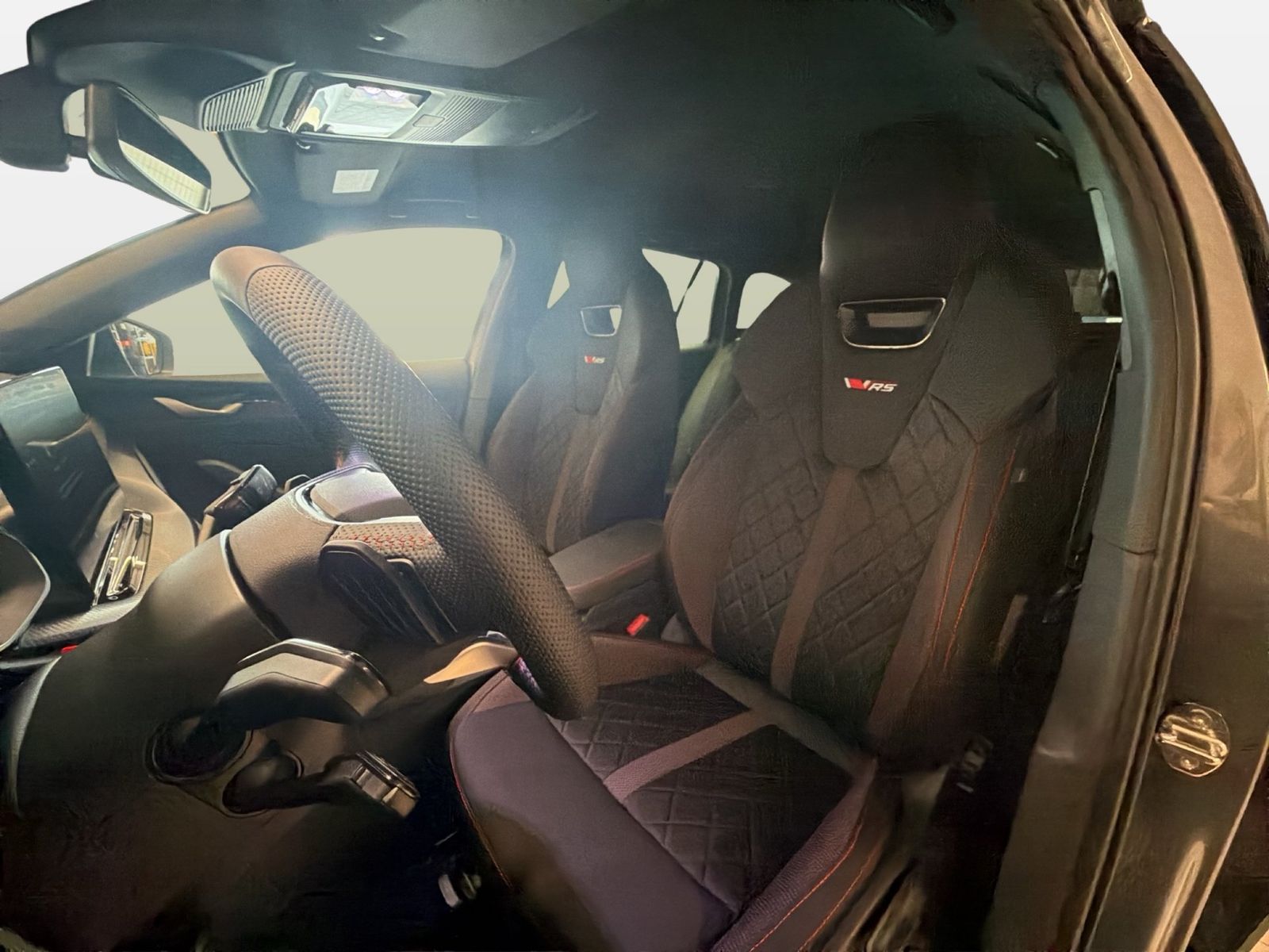 Fahrzeug autohaus mense Fahrzeugabbildung SKODA Octavia Combi 2.0 TSI W RS Matrix AHK ACC LED