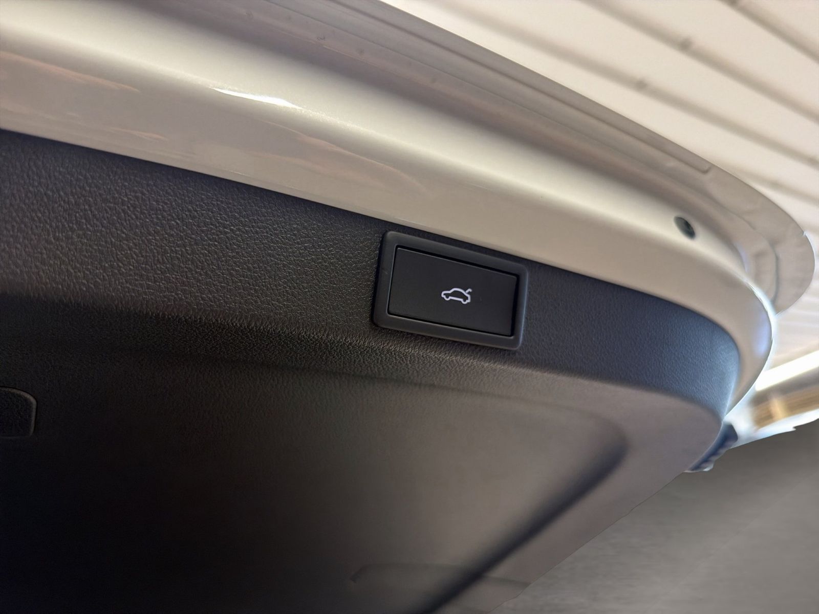 Fahrzeugabbildung SKODA Octavia Combi 2.0 TSI W RS Matrix AHK ACC LED