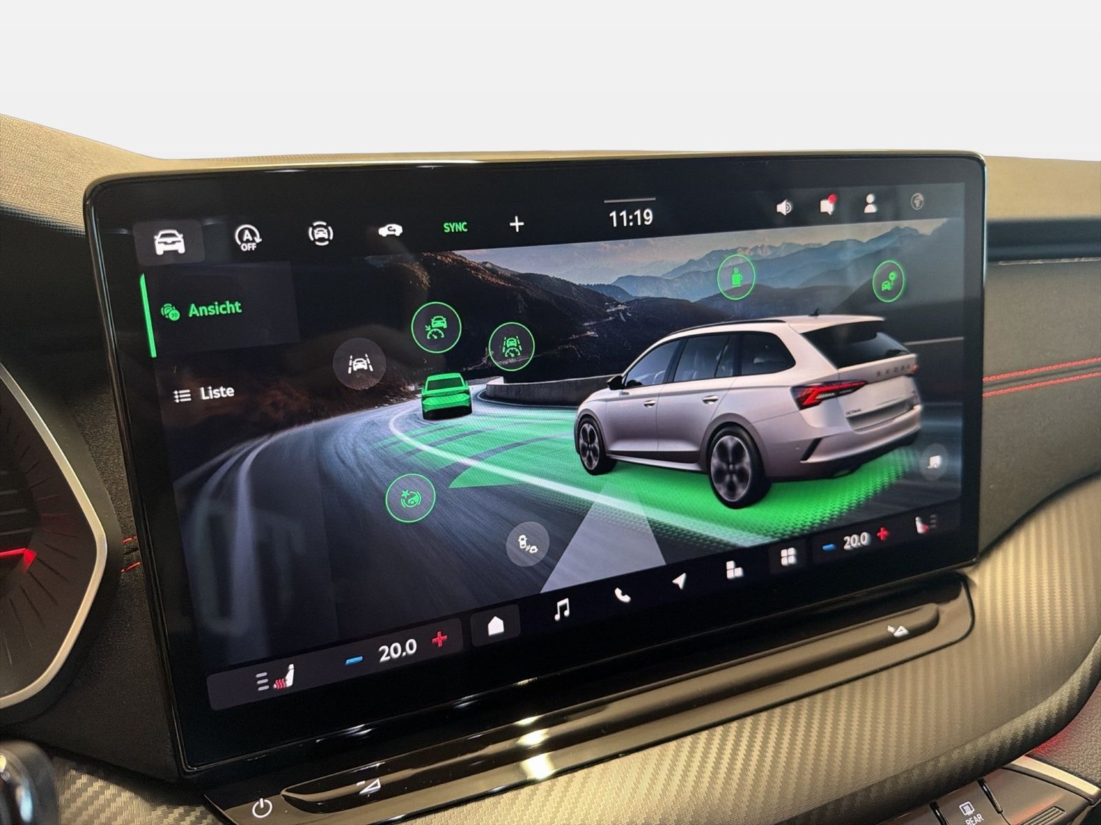 Fahrzeugabbildung SKODA Octavia Combi 2.0 TSI W RS Matrix AHK ACC LED