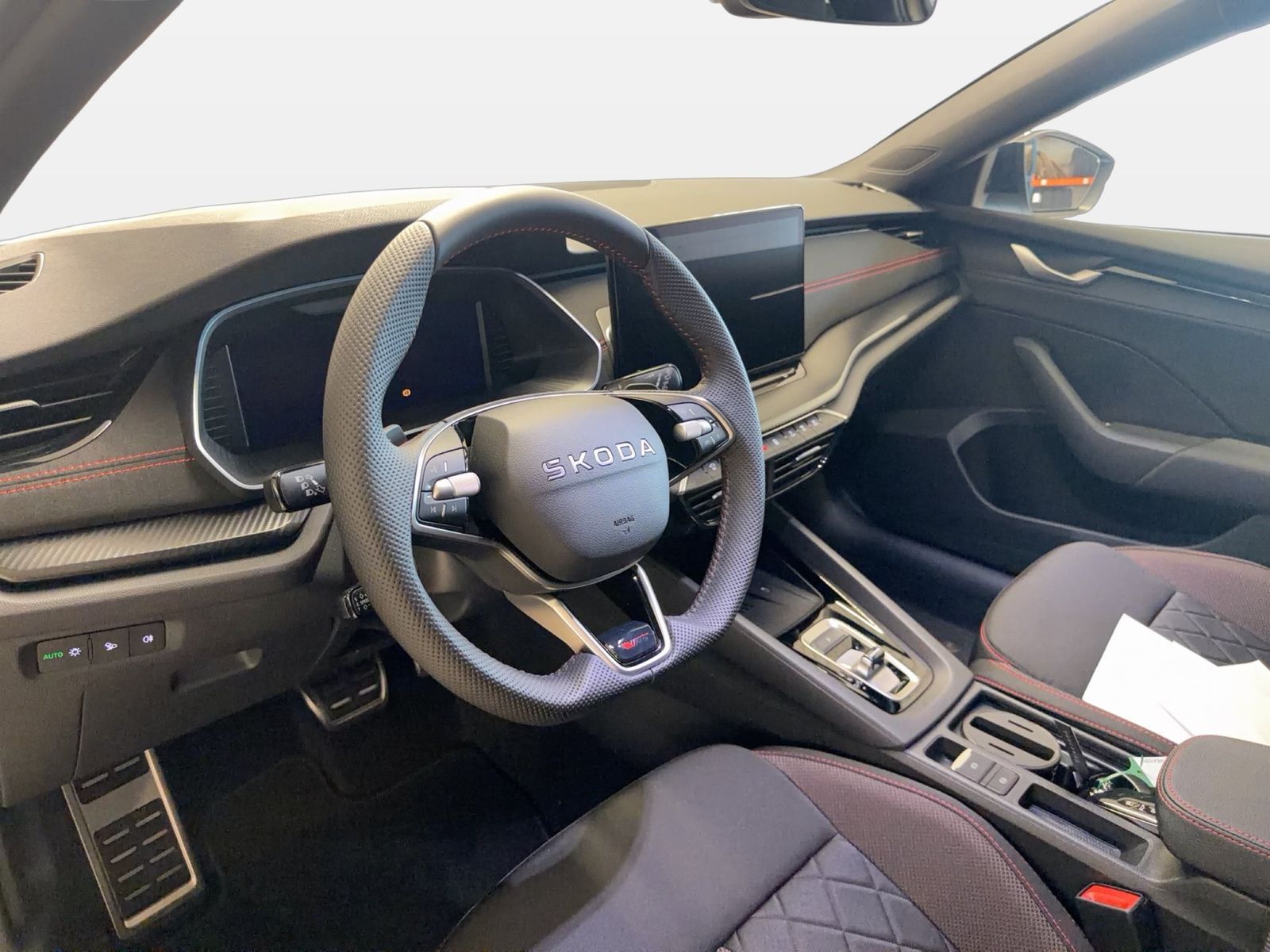 Fahrzeugabbildung SKODA Octavia Combi 2.0 TSI W RS Matrix AHK ACC LED