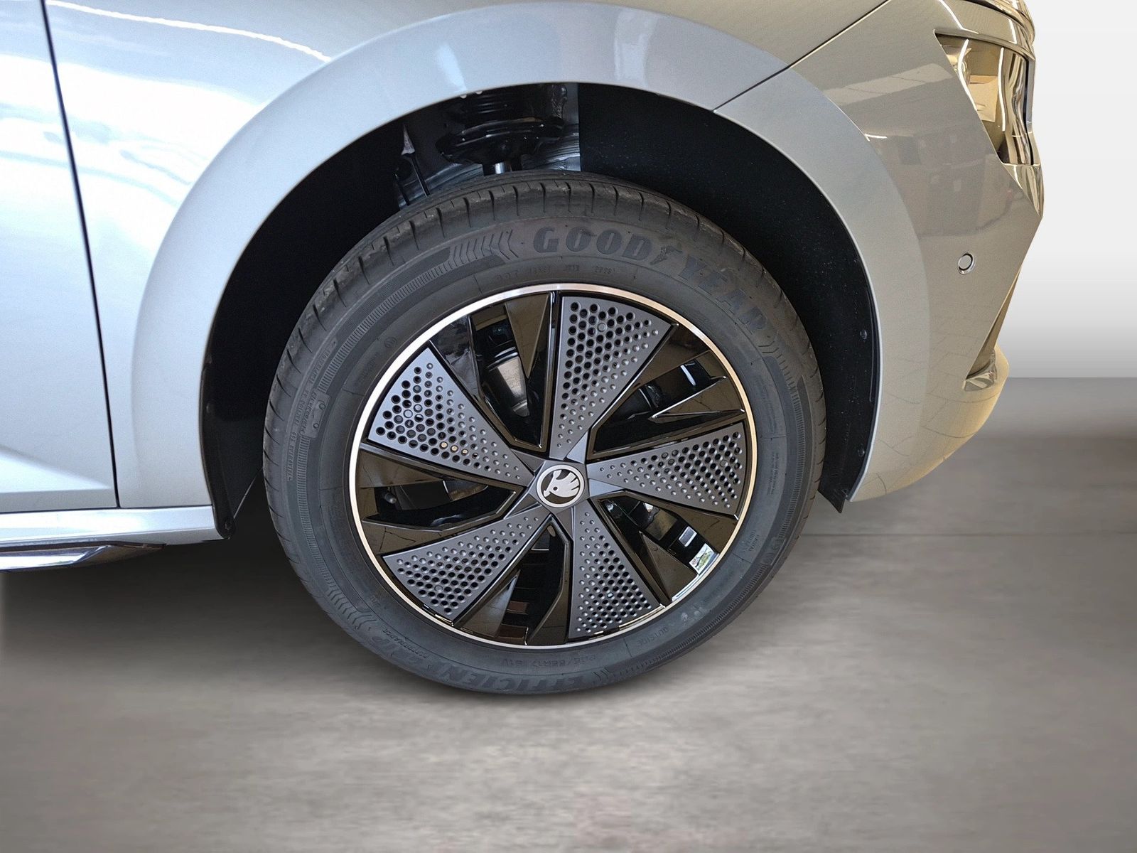 Fahrzeugabbildung SKODA Kamiq 1.5 TSI Monte Carlo Matrix AHK Pano SD ACC - mit KI generiert/bearbeitet