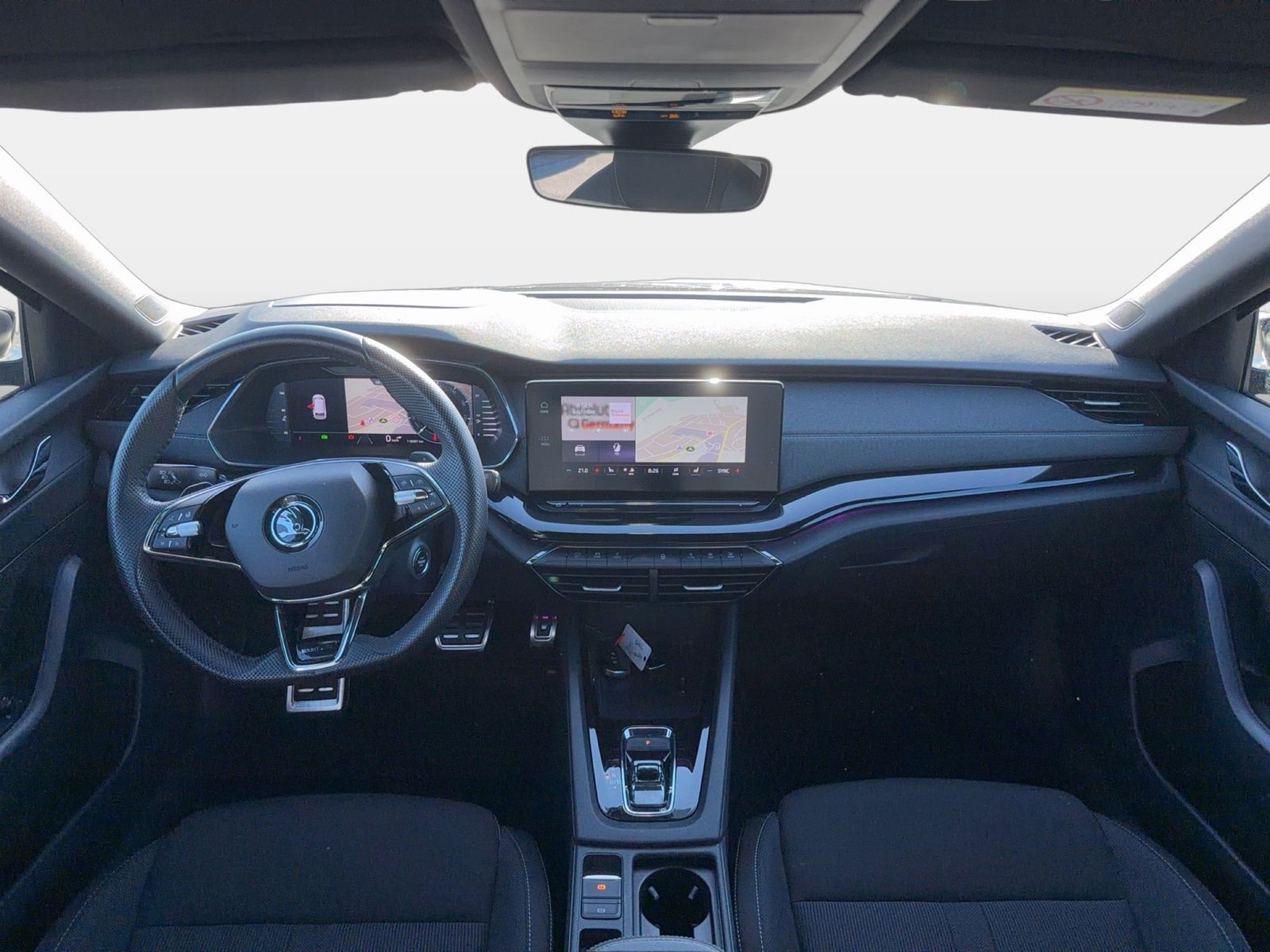 Fahrzeugabbildung SKODA Octavia Combi Sportline 2.0 TDI 110kW 7-Gang-DSG - mit KI generiert/bearbeitet