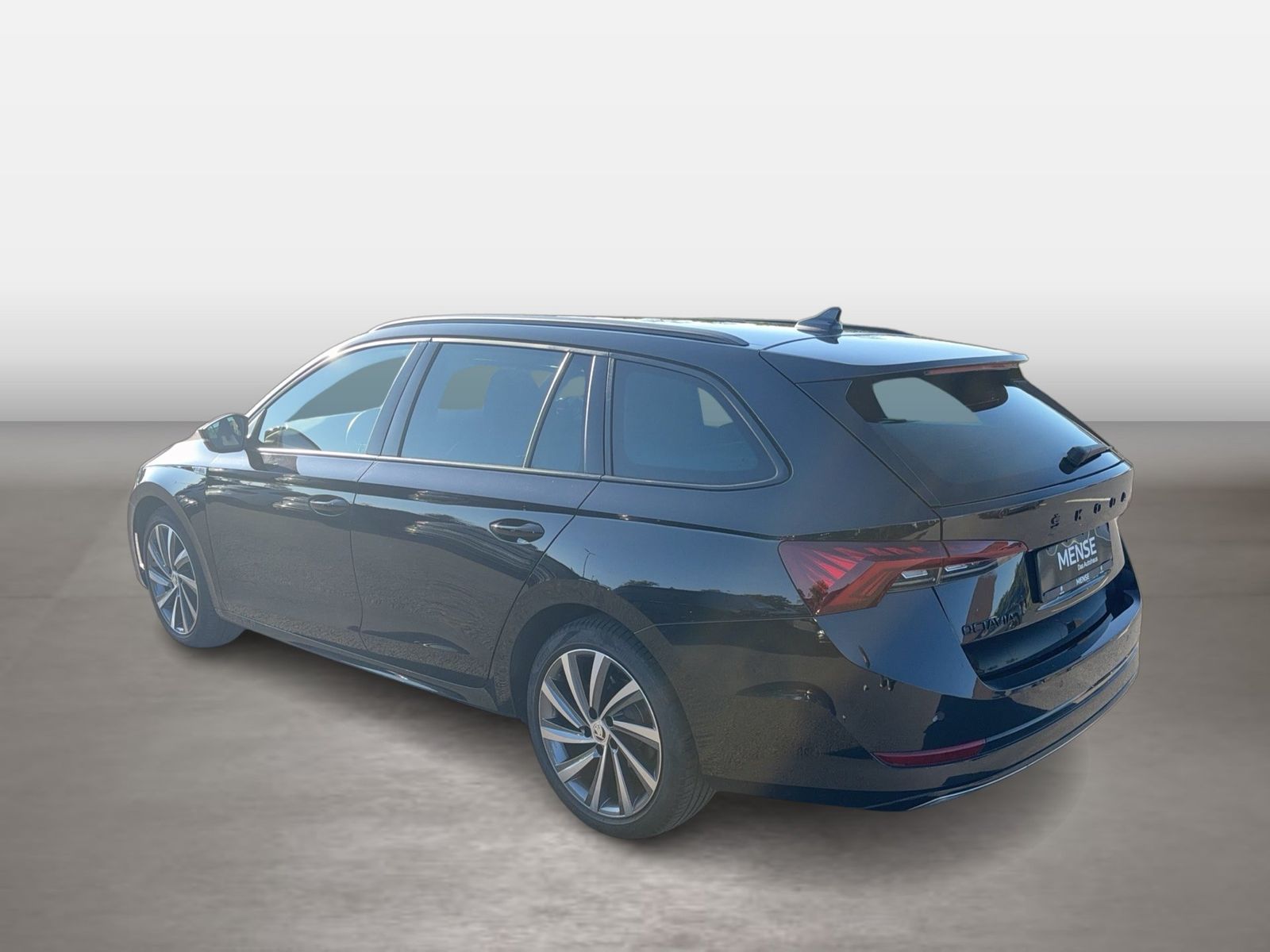 Fahrzeugabbildung SKODA Octavia Combi Sportline 2.0 TDI 110kW 7-Gang-DSG - mit KI generiert/bearbeitet