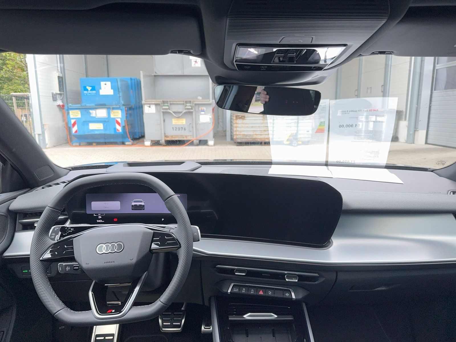Fahrzeug autohaus mense Fahrzeugabbildung Audi Q3 SUV TDI quattro 142 kW S tronic TechPro AHK - mit KI generiert/bearbeitet