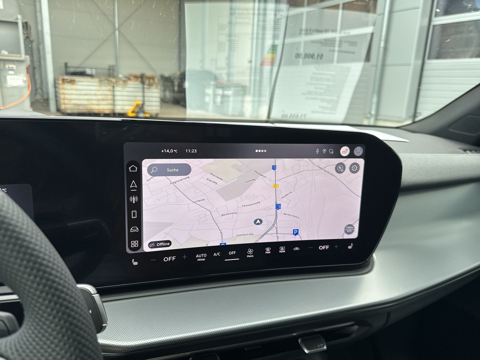 Fahrzeug autohaus mense Fahrzeugabbildung Audi Q3 SUV TDI quattro 142 kW S tronic TechPro AHK - mit KI generiert/bearbeitet