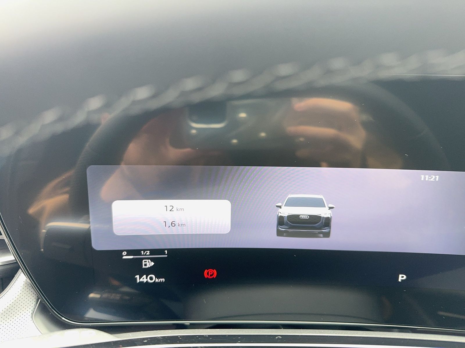 Fahrzeug autohaus mense Fahrzeugabbildung Audi Q3 SUV TDI quattro 142 kW S tronic TechPro AHK - mit KI generiert/bearbeitet