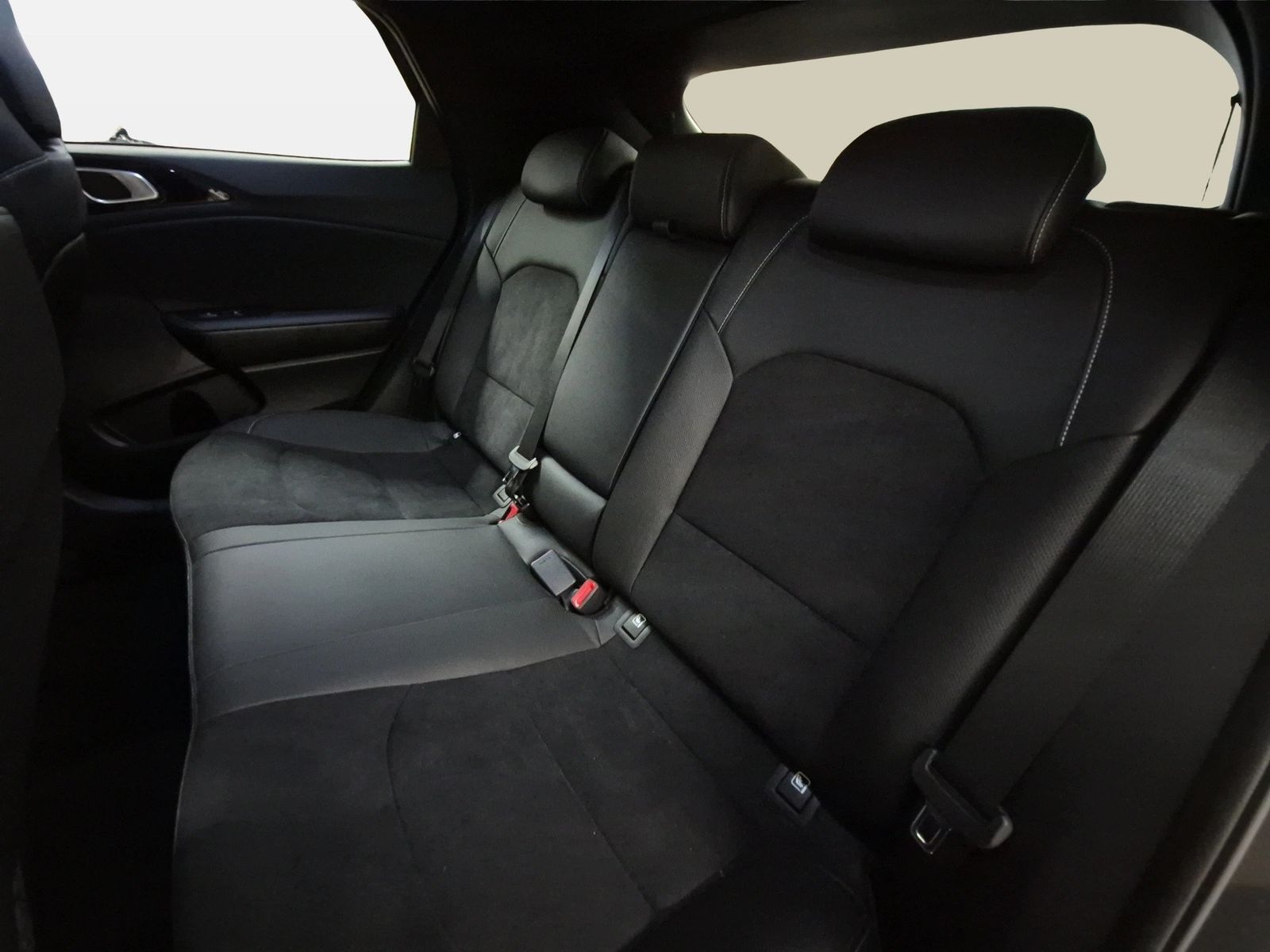 Fahrzeugabbildung Kia X-cee'd GT Line 1.5 T-GDI 118kW 7-Gang-Automatik - mit KI generiert/bearbeitet