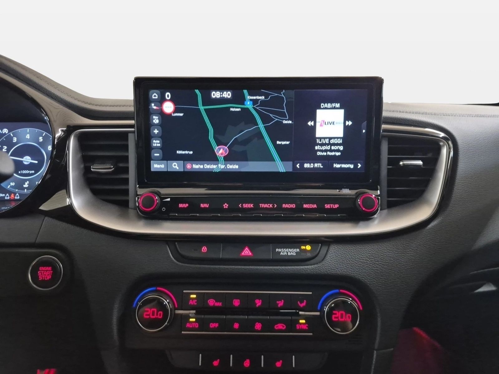 Fahrzeugabbildung Kia X-cee'd GT Line 1.5 T-GDI 118kW 7-Gang-Automatik - mit KI generiert/bearbeitet
