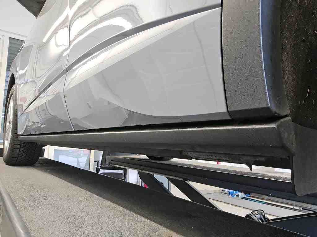 Fahrzeug autohaus mense Fahrzeugabbildung Volkswagen ID.5 Pro IQ.Light Matrix CarPlay AHK ACC LED PDC