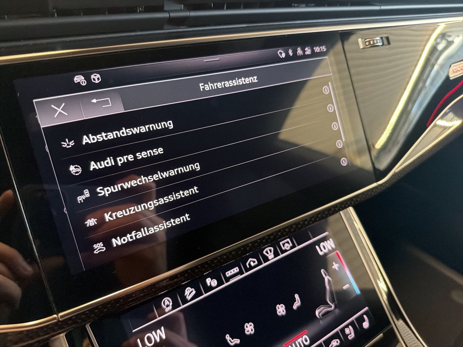 Fahrzeug autohaus mense Fahrzeugabbildung Audi SQ8 TFSI quattro tiptronic Matrix AHK HUD Luft